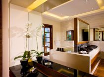 Villa Istana, Ensuite Bathroom