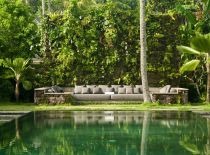 Villa Florimar, Poolside seating