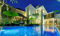 6 Bedrooms Villa LuWih in Canggu