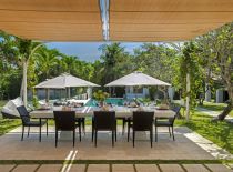 Villa Manis, Comedor al aire libre