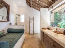 Villa Inti, Master Bathroom