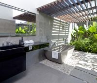 Villa Issi, Guest Bathroom