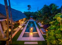 Villa Nalina, Pool at Night