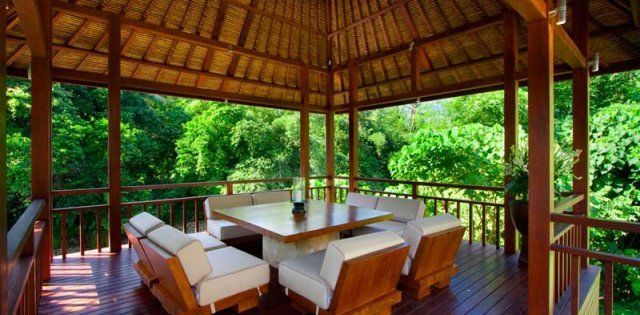 Villa Champuhan, Comedor al aire libre